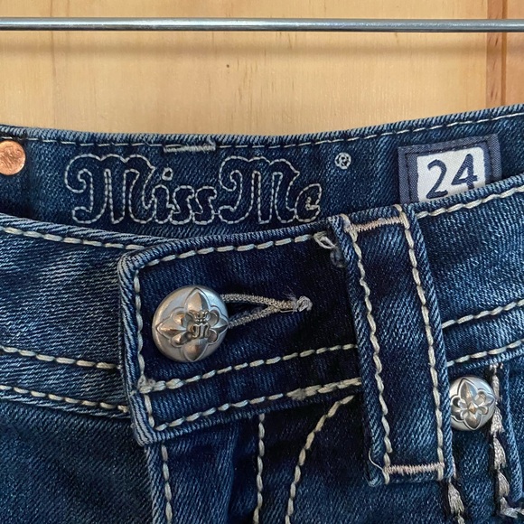MISS ME Like NEW jeans size 25 signature boot cut - Picture 5 of 15